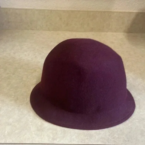 Albertus Swanepoll Burgandy 100% Wool Cloche Hat with Colorful stones - Picture 5 of 9